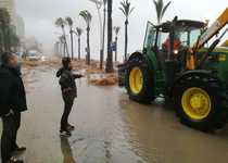 El Ayuntamiento de Peñíscola coordina servicios y hace balance del dispositivo de emergencias activado tras la primera jornada de temporal