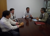 El alcalde se reune con representantes de Agretur