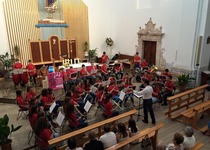 La banda juvenil de Peñíscola intercambia experiencias con la de Rossell