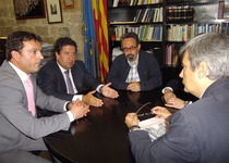 El alcalde se reúne con el Presidente de la Diputación, el Secretario Autonómico de Cultura en el Castillo