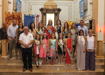 La Asociación Cultural de Moros i Cristians de Peñíscola celebra la misa de presentación de Estandartes