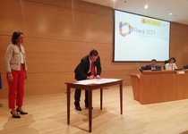 Peñíscola firma en Madrid su compromiso con la Red Estatal de Destinos Turísticos Inteligentes 