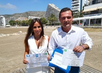 Peñíscola recibe sus dos Banderas Azules para la Playa Norte y la Playa Sur