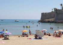 La Playa Norte de Peñíscola registra ocupaciones entre el 16% y el 34% durante las primeras dos semanas del mes de julio