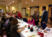 Las Amas de Casa de Peñíscola celebran su tradicional merienda de Santa Catalina