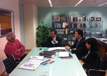 El Alcalde solicita a la Conselleria, mejoras en el puerto pesquero