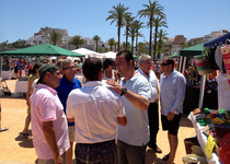 Los comercios de Peñíscola salen a la calle con ofertas y actividades para los más pequeños