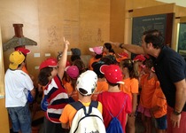 L'Escola d'estiu sale de excursión