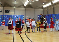 El CEIP Jaime Sanz de Peñíscola recibe la visita del Paje Real