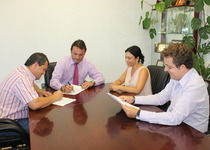 El Ayuntamiento de Peñíscola financiará la reparación del surtidor de combustible que gestiona la Cofradía de Pescadores