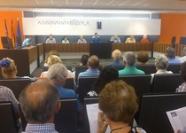 El alcalde de Peñíscola se suma a las reivindicaciones de la Asociación de Vecinos de Monchells, de las Atalayas, en su asamblea anual