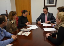 El Ayuntamiento de Peñíscola renueva el convenio de teleasistencia domiciliaria con Cruz Roja