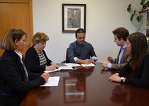 El Ayuntamiento de Peñíscola firma un convenio con la Cruz Roja para la colaboración en acciones de solidaridad y cooperación con el bienestar social