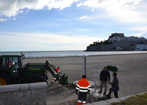 Peñíscola prepara sus playas para la Semana Santa