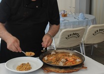 Las XIII Jornadas Gastronómicas del Langostino y el Caragol Punxent de  ‎Peñíscola llegan a su etapa final con la expectativa de superar los 800 comensales