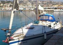 La Policía Local colabora con Saepla y Salvamento Marítimo en la asistencia de un velero averiado fondeado frente a la Playa Norte