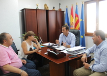 El Ayuntamiento de Peñíscola coordina con Correos la mejora de señalización de los nombres de viales