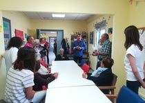 El Ayuntamiento de Peñíscola reconoce con un detalle institucional a los voluntarios de la Unidad de Respiro Familiar