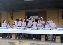 Sardinada popular y juegos acuáticos en Peñíscola